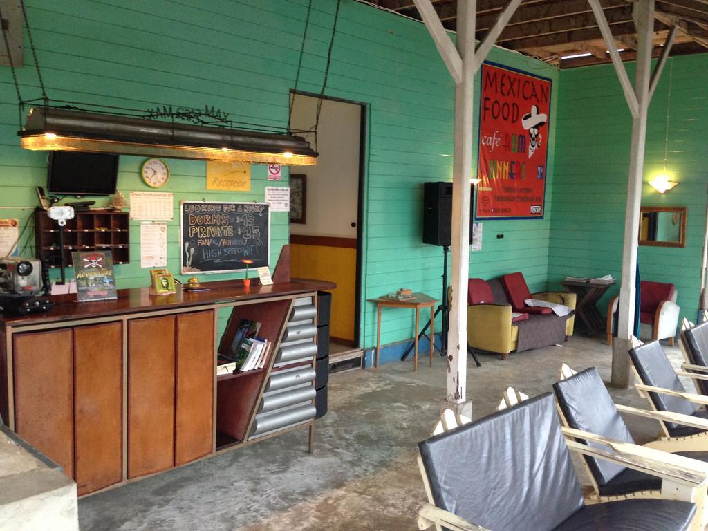 Hotel Casa Max Bocas del Toro Exterior foto